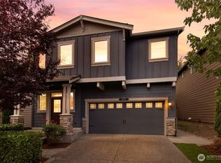 8442 NE 203rd Place, Bothell, WA 98011