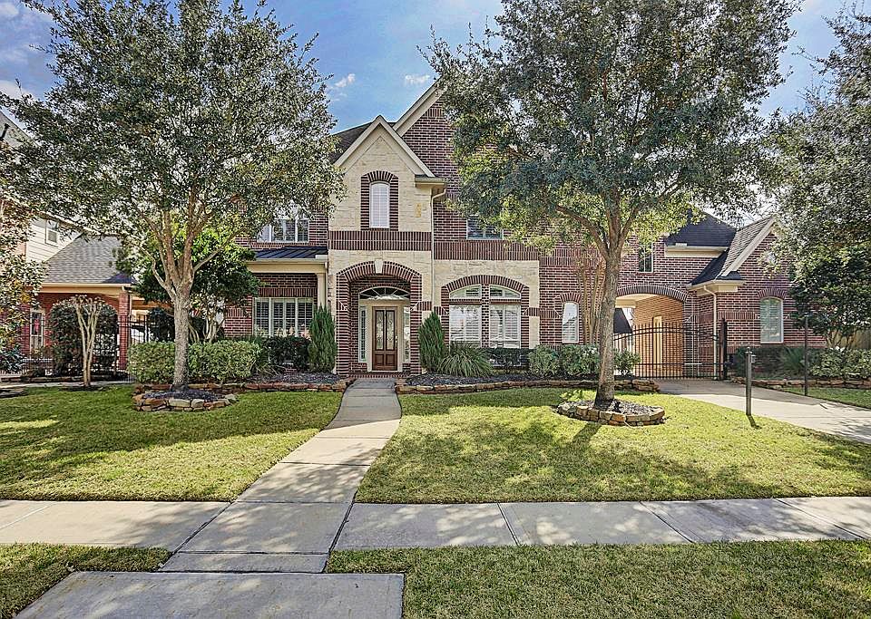1st image of 16407 Mahogany Crest Dr