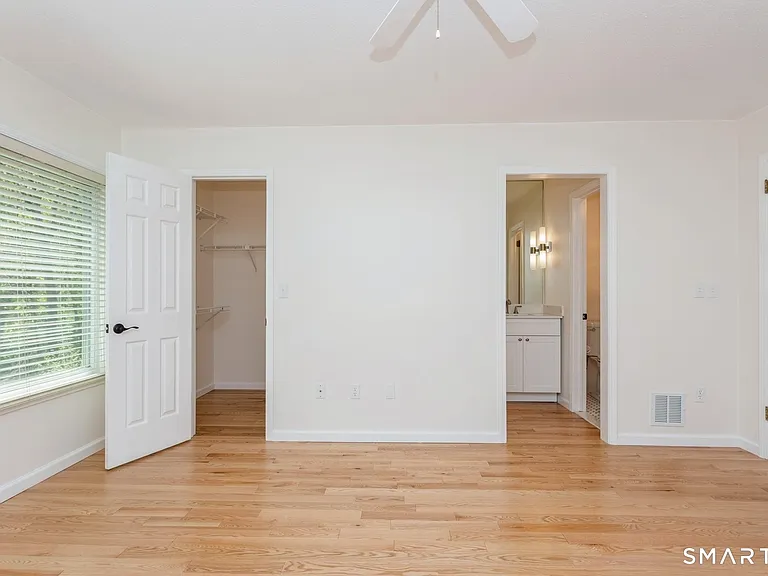 33 Strathmore Ln #33 — Photo 22