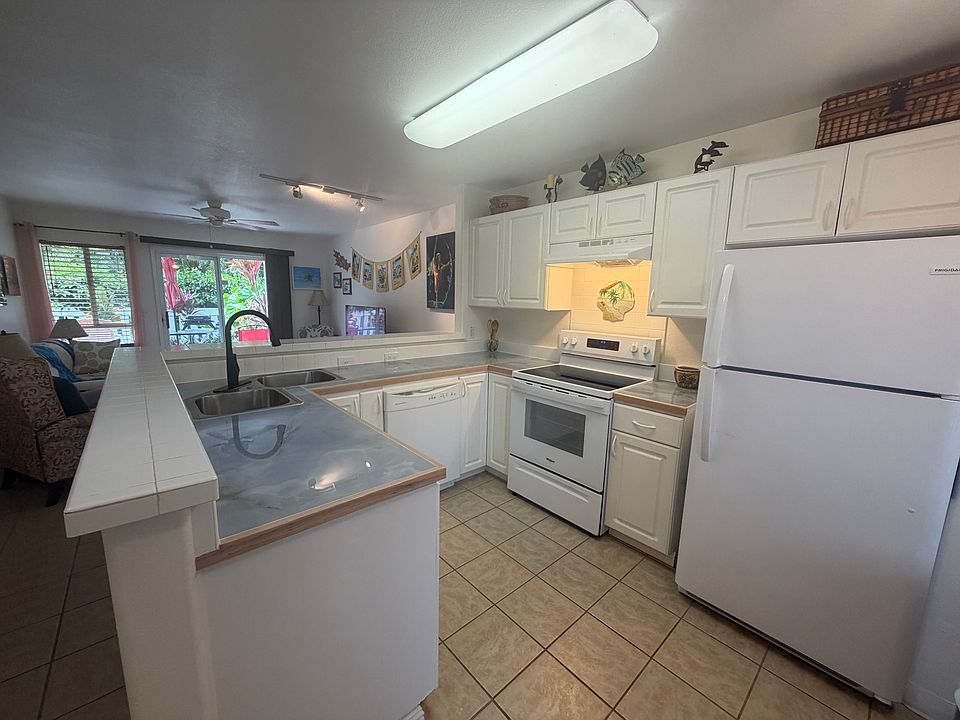 1st image of 75-6081 Alii Dr APT O103