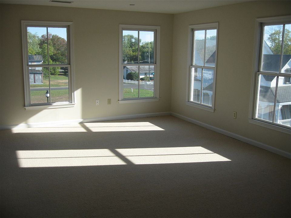 2nd image of 15111 Washington St APT 201