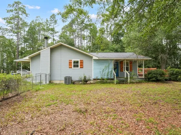 1775 E Lake Dr, Screven, GA 31560