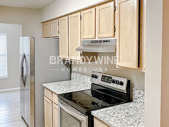 4th image of 13550 Valbuena Ct