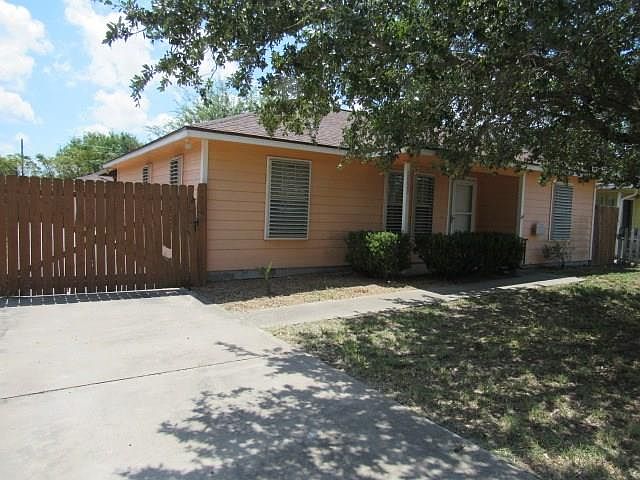 1st image of 2533 Dune Dr