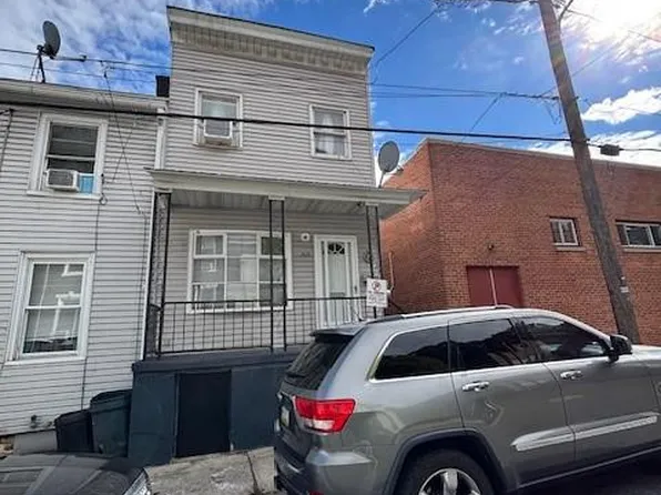 515 W Arch St, Pottsville, PA 17901