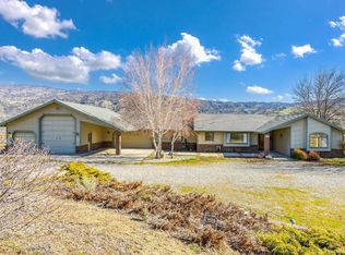 28061 Cumberland Rd, Tehachapi, CA 93561