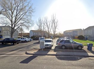 825 Sir Galahad Dr APT B, Lafayette, CO 80026