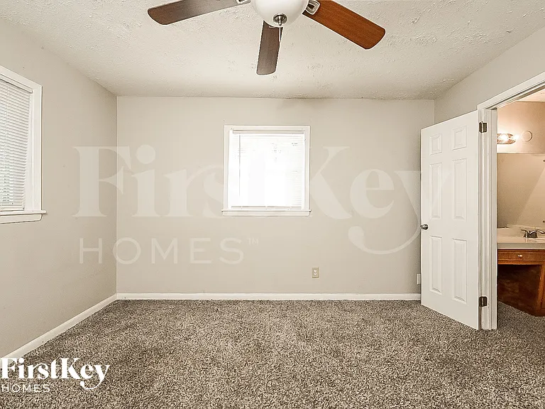 2216 Clanton Ter — Photo 11