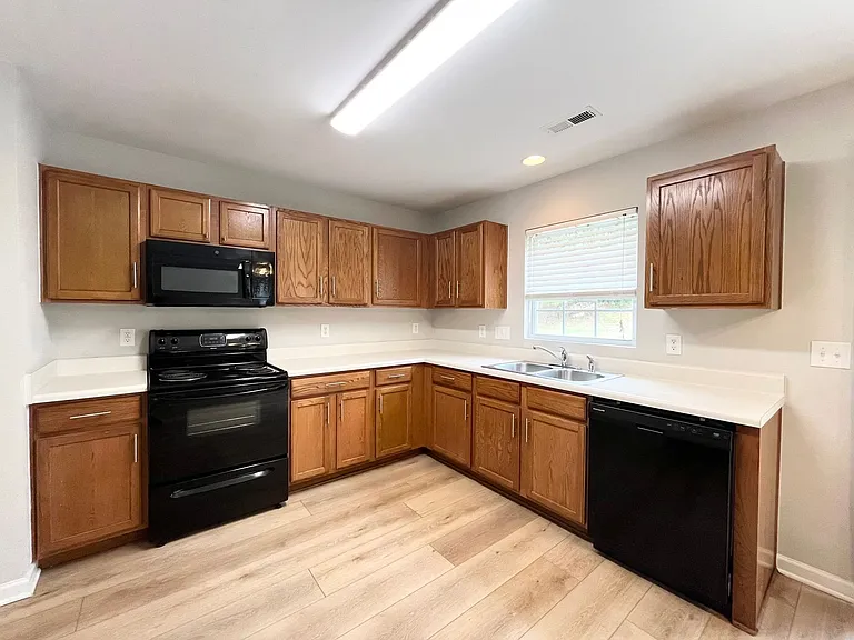 10 Red Sunset Ln — Photo 11