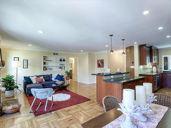 5th image of 340 Nova Ln