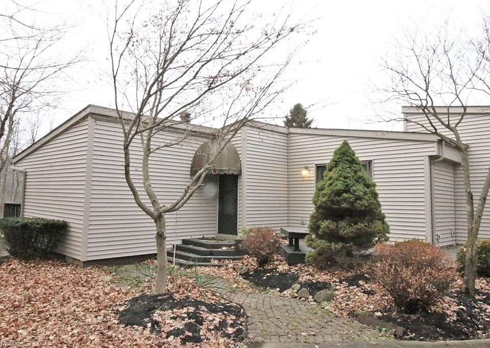 1st image of 206 Ferguson Dr