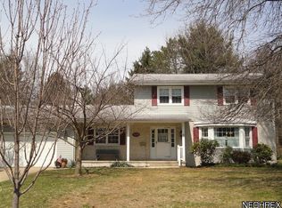 470 Crestwood Ave, Wadsworth, OH 44281