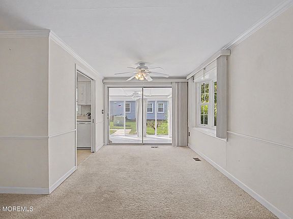 4th image of 47 Concord Lane #C