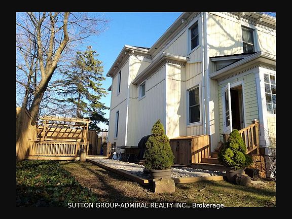 5th image of 5411 Portage Rd