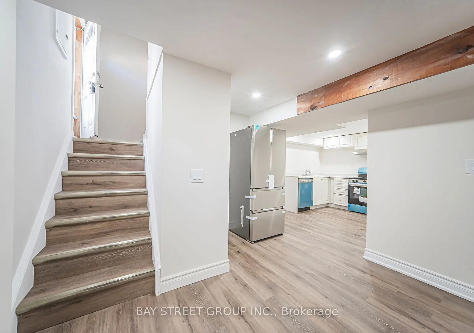 3 bed, $2,400 — Photo 4
