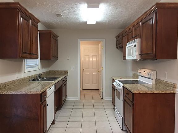 2nd image of 4028 Snowbird Dr