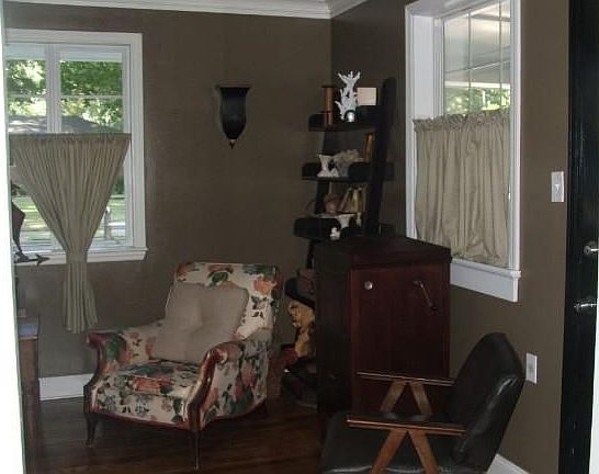 5th image of 4939 Sequoia Ave