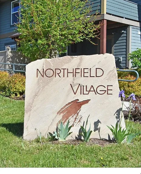 3 bed, 2500 sqft, $2,300 — Photo 2