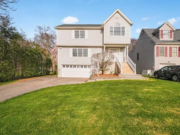 32 School Street, Cortlandt Manor, NY 10567