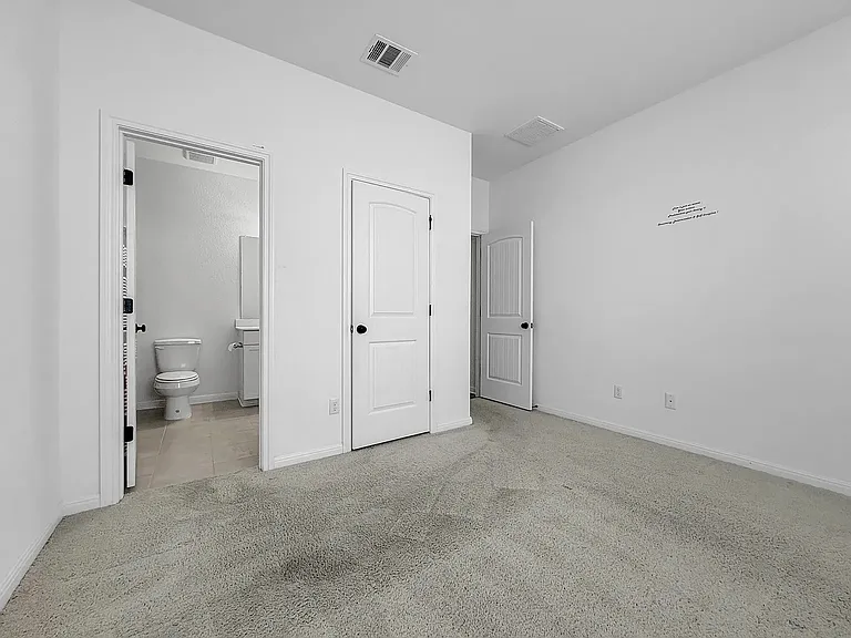 2608 Emerson Trl — Photo 16