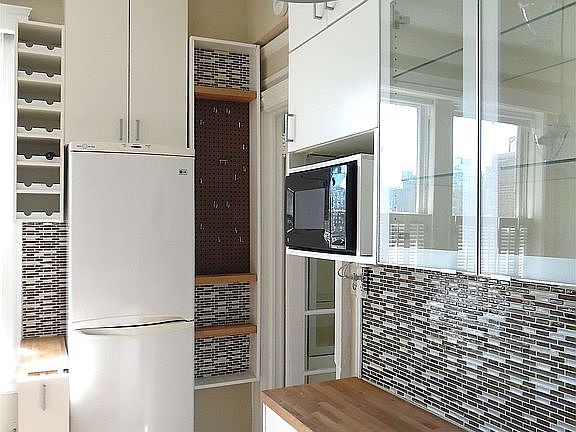 4th image of 170 W 74th St APT 902