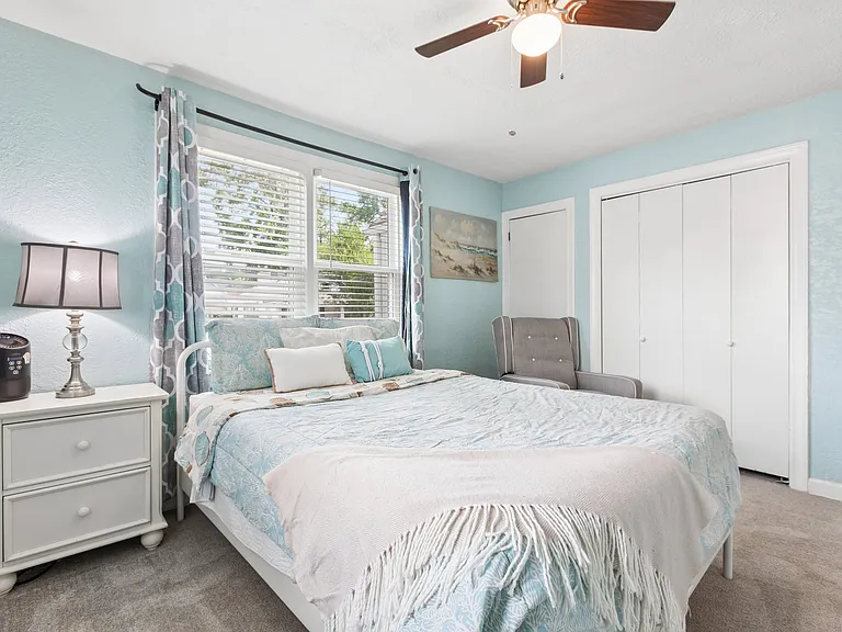 1016 Warwick Ave — Photo 11