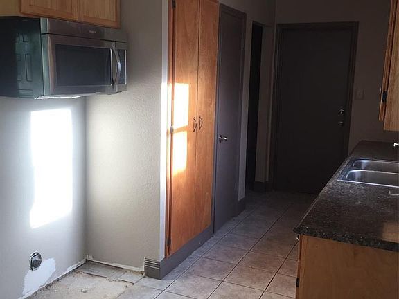 2nd image of 11026 W Bellfort St
