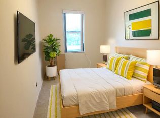 23-52 21st St, Astoria, NY 11105