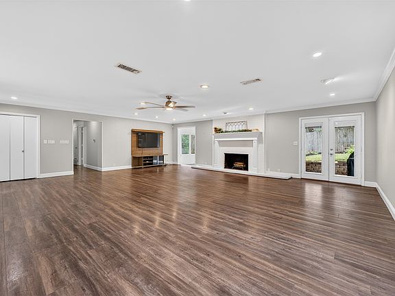 4th image of 5008 Marble Falls Rd