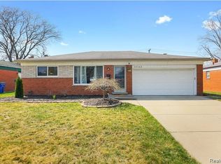 25543 Thomas Dr, Warren, MI
