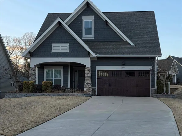 3242 Spring Forest Rd, Harrisburg, NC 28075