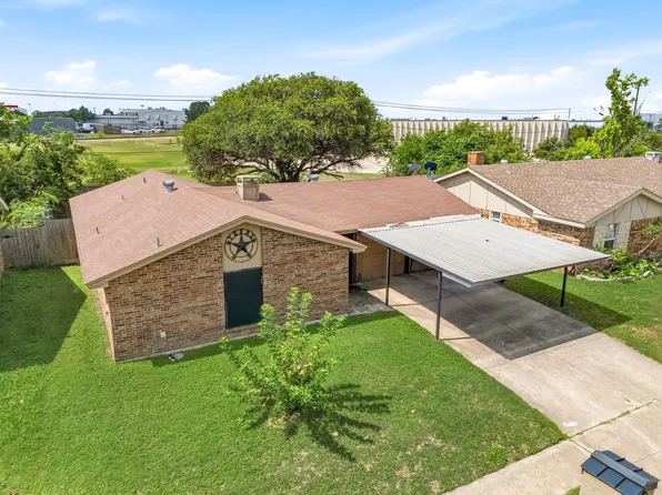 6512 Old Mill Cir, Watauga, TX 76148
