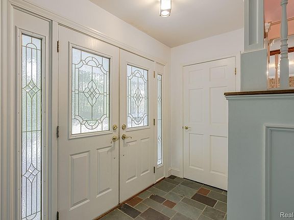 4th image of 9391 Allen Rd