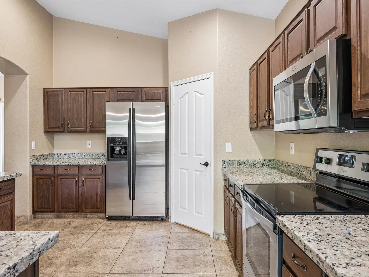 4 bed, 2166 sqft, $2,499 — Photo 1