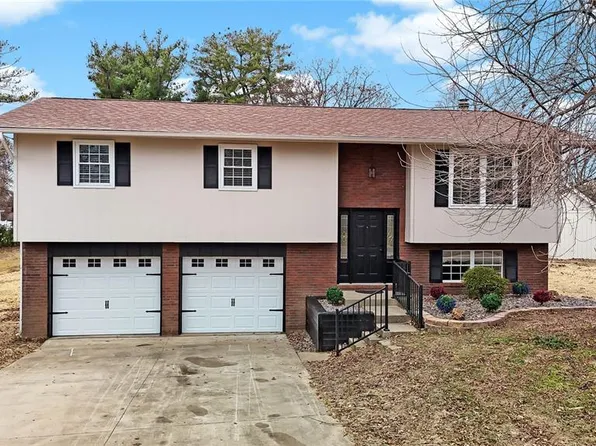 208 Yorktown Dr, Collinsville, IL 62234