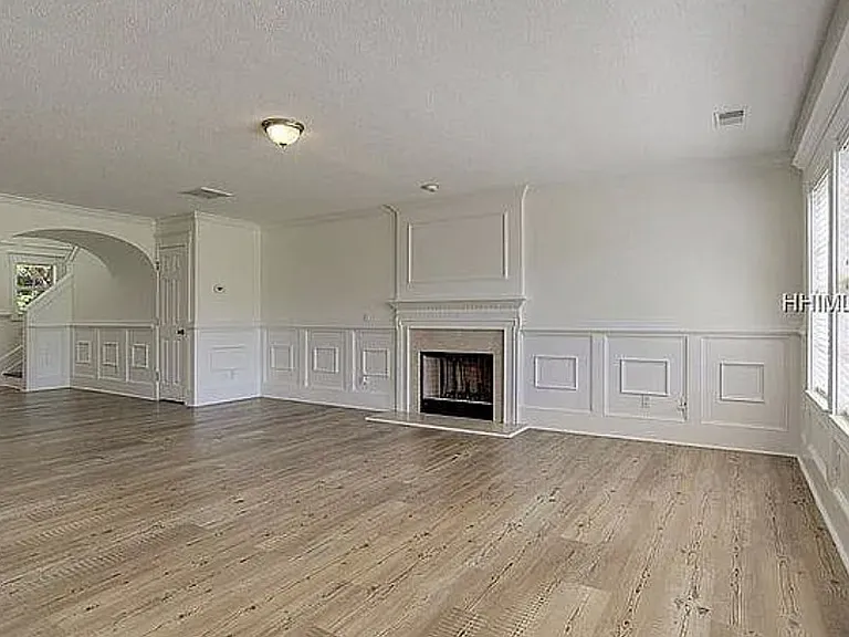 449 Live Oak Walk — Photo 6