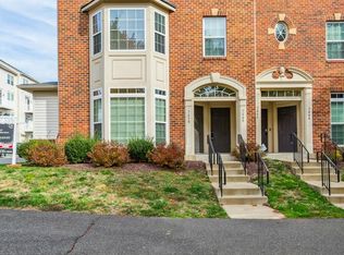 7448 Brunson Cir, Gainesville, VA 20155