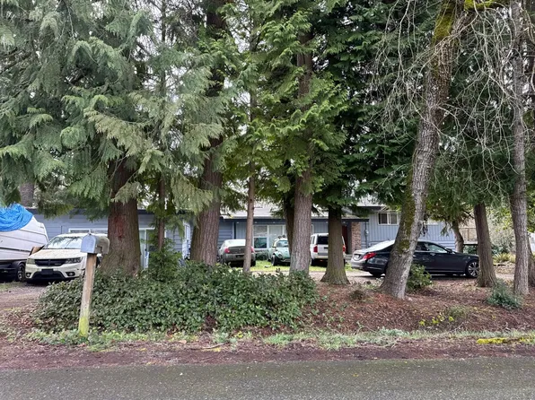 11815 SE 282nd St, Kent, WA 98092