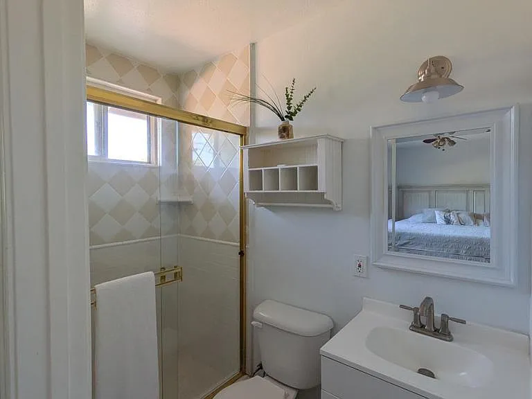 414 Vallerio Ave — Photo 6
