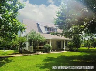 904 Waldren Dr, Camdenton, MO 65020