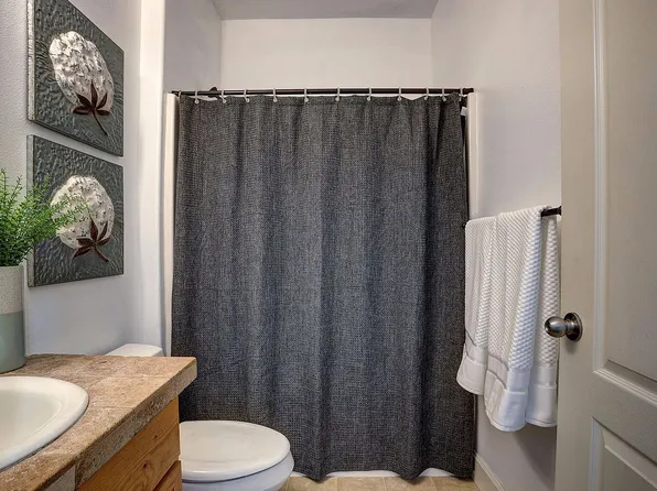 61472 Brosterhous Rd, Bend, OR 97702