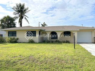 126 SW 48th Ter, Cape Coral, FL 33914