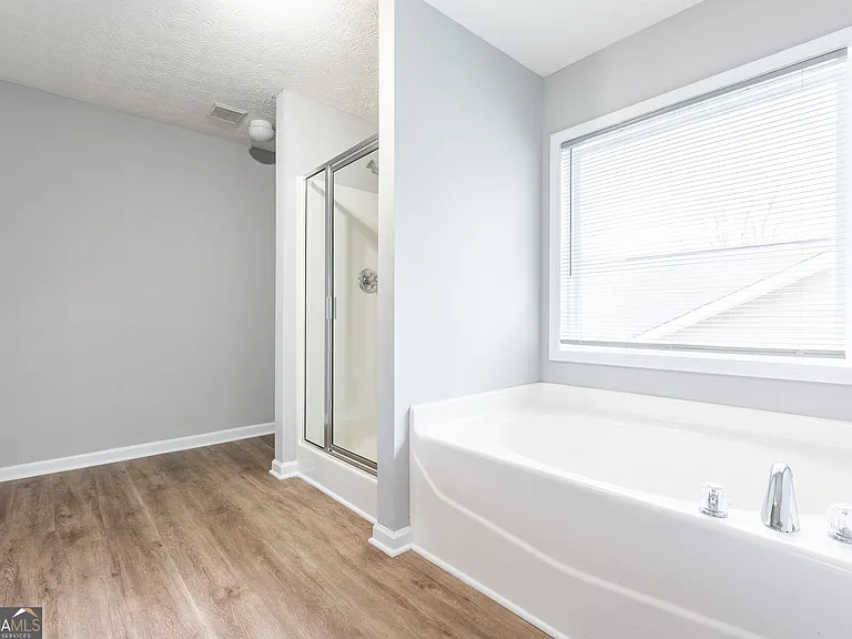 3290 Cooper Woods Dr — Photo 21