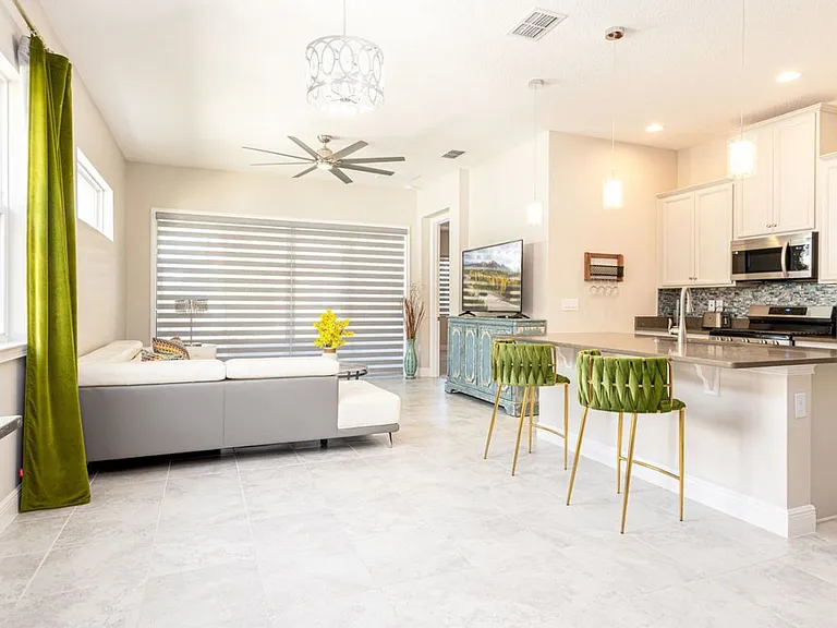 2278 Datura Loop — Photo 6