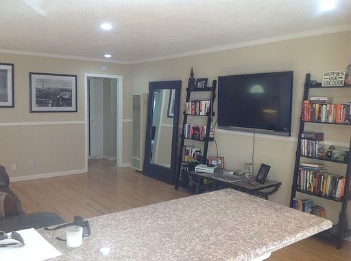 5th image of 5843 Duluth Ave