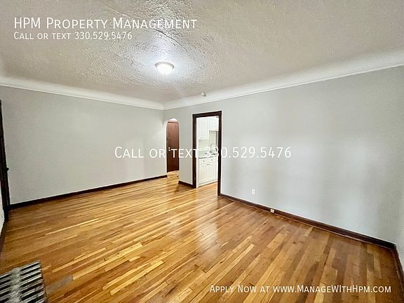 3rd image of 1346 Kenilworth Ave APT 101