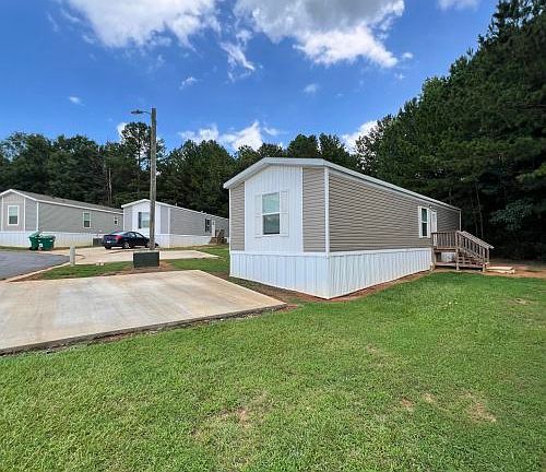 2nd image of 172 Teasley Ln