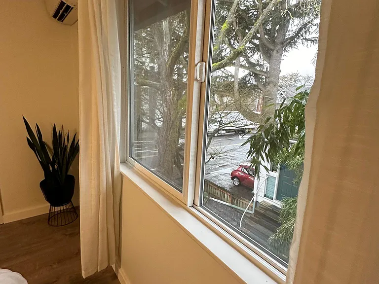 1203 NE 21st Ave — Photo 15