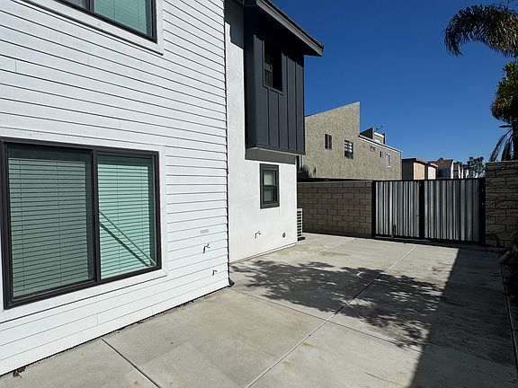 4th image of 7268 Garfield Ave #103