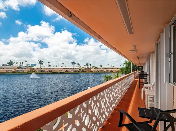 900 SW 10th Ter APT 18S, Hallandale, FL 33009